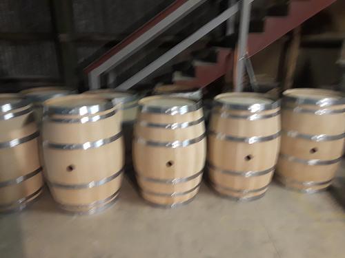 小桶法式橡木45、30、20、15和10加仑